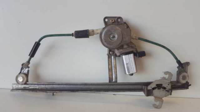 Mechanizm podnoszenia szyby drzwi przednich prawych Alfa Romeo 146 930