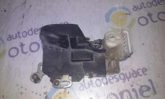 Zamek drzwi przednich prawych 0046800415 FIAT