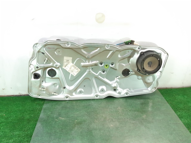 Mechanizm podnoszenia szyby drzwi przednich prawych 0046831652 FIAT