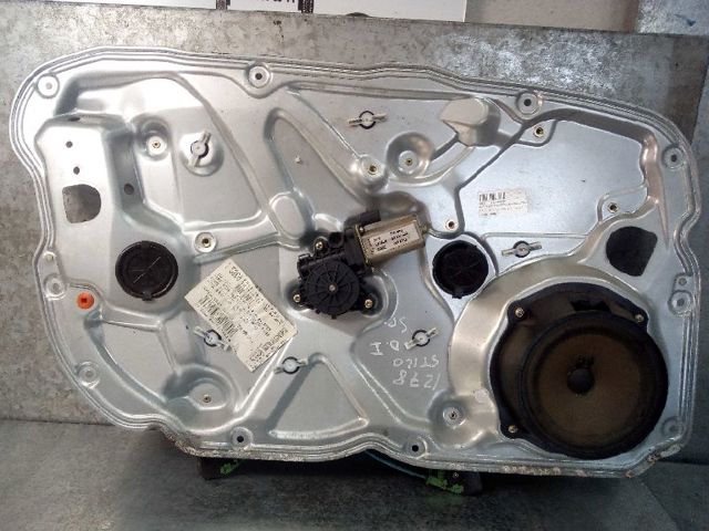 Mechanizm podnoszenia szyby drzwi przednich lewych 0046831655 FIAT