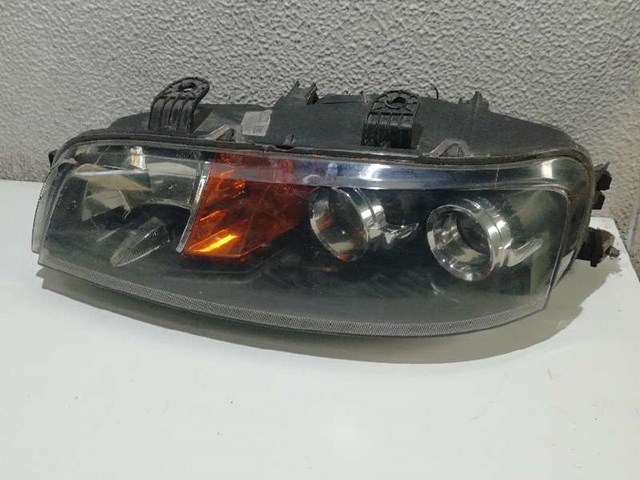 Reflektor lewy 0051712716 FIAT