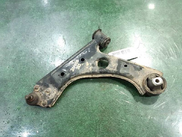 Wahacz zawieszenia przedniego dolny lewy 0051895367 FIAT