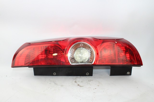 Lampa zespolona tylna prawa 00519248430 OPEL