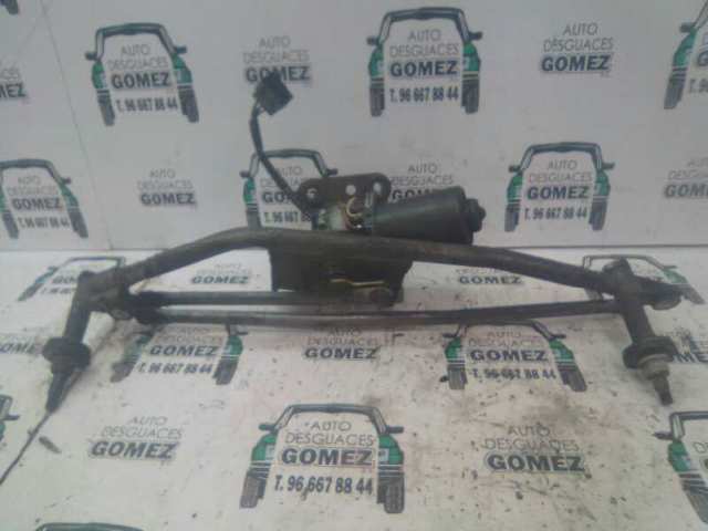 Silniczek wycieraczki szyby przedniej 0058207842 MERCEDES