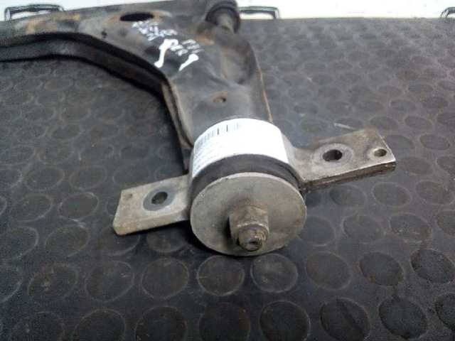 Wahacz zawieszenia przedniego dolny prawy Fiat Croma 1 154