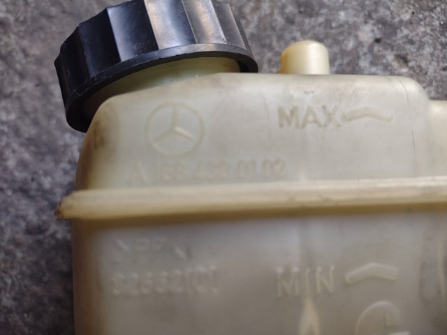 Główny cylinder hamulców 0064300001 MERCEDES