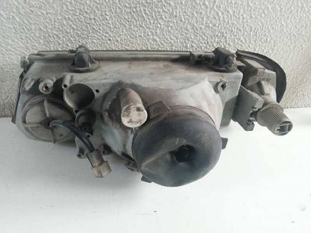 Reflektor prawy Lancia Dedra 835