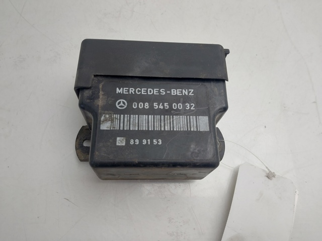 Przekaźnik świec żarowych 0085450032 MERCEDES