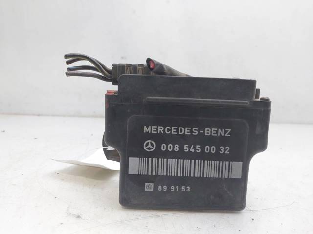 Przekaźnik świec żarowych 0085450032 MERCEDES