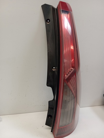 Lampa zespolona tylna prawa 00946602 PEUGEOT