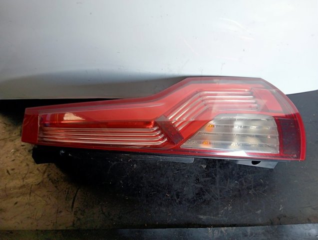 Lampa zespolona tylna prawa 00946602RE PEUGEOT