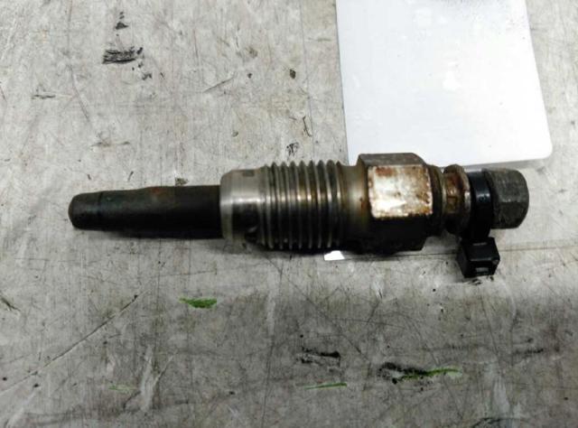Świeca żarowa 0100226173 VAG