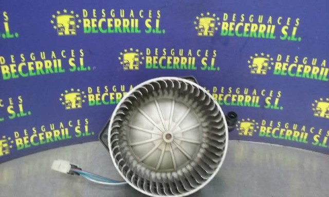 Silniczek wentylatora nagrzewnicy (ogrzewacza wnętrza) 0130111153 NISSAN