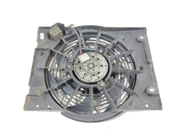 Wentylator elektryczny układu chłodzenia kompletny (silnik+wirnik) 0130303275 OPEL
