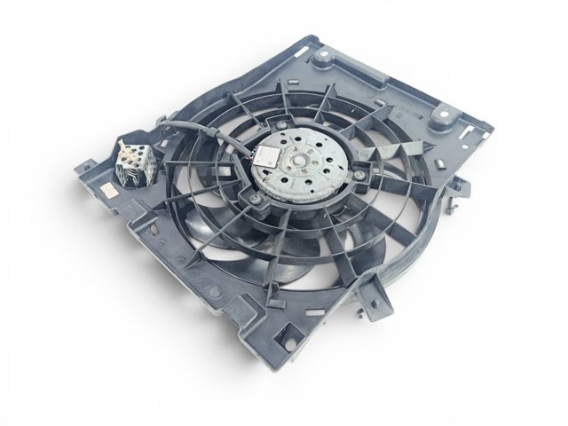 Wentylator elektryczny układu chłodzenia kompletny (silnik+wirnik) 0130303960 OPEL