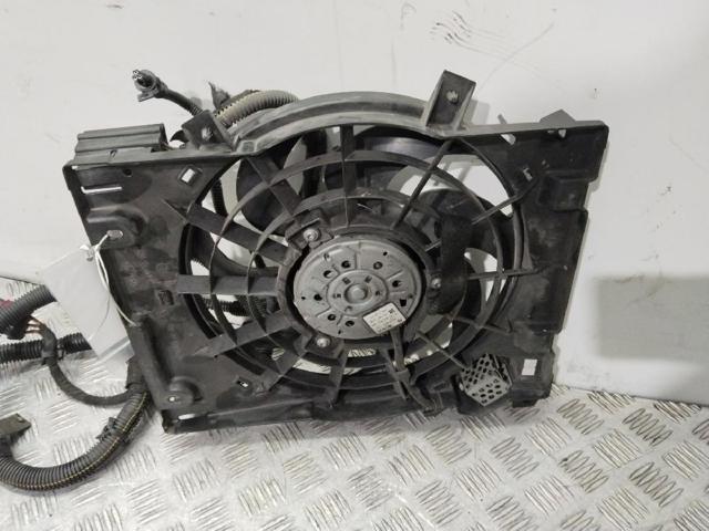 Wentylator elektryczny układu chłodzenia kompletny (silnik+wirnik) 0130303960 OPEL
