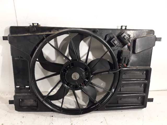Dyfuzor chłodnicy, w komplecie z silnikiem i wirnikiem 0130308422 FORD