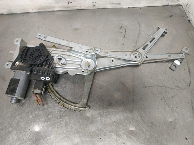 Mechanizm podnoszenia szyby drzwi przednich prawych 0130821455 OPEL