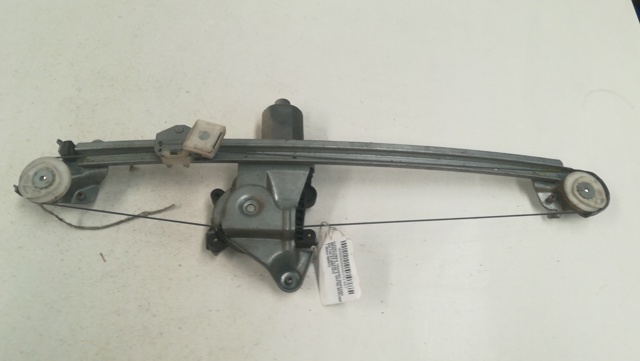 Mechanizm podnoszenia szyby drzwi przednich prawych 0130821672 MERCEDES