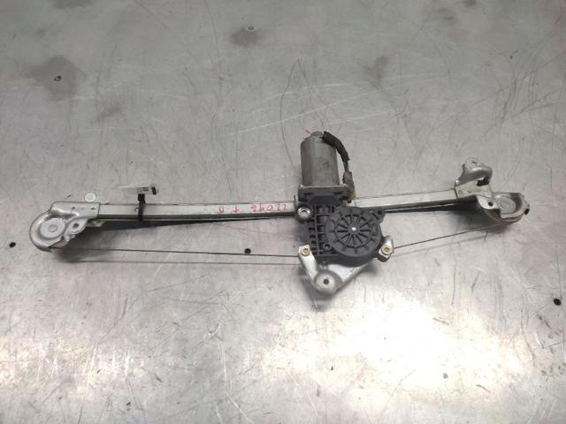 Mechanizm podnoszenia szyby drzwi przednich prawych 0130821672 MERCEDES