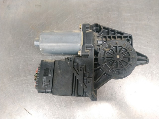 0130821697 VAG