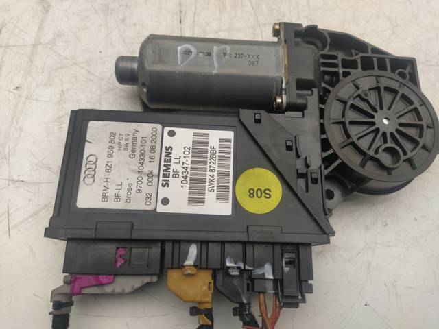 0130821765 VAG