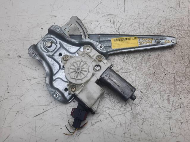 Mechanizm podnoszenia szyby drzwi tylnych prawych 0130822031 TOYOTA