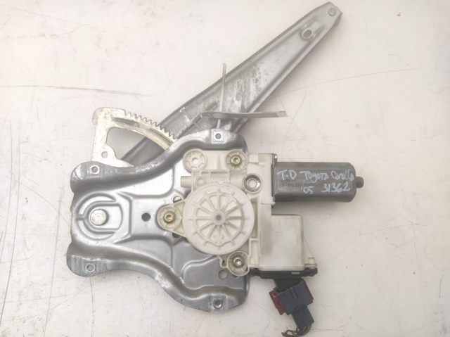 Mechanizm podnoszenia szyby drzwi tylnych prawych 0130822031 TOYOTA