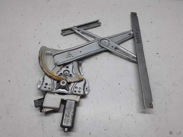 Mechanizm podnoszenia szyby drzwi przednich prawych 0130822032 TOYOTA