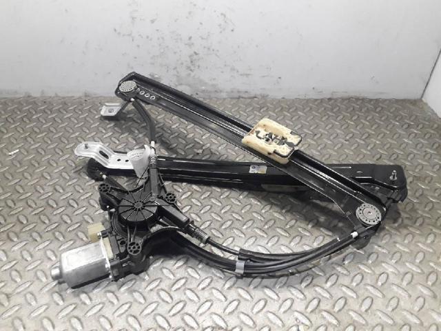 Silniczek podnośnika szyby drzwi przednich prawych 0130822077 VAG