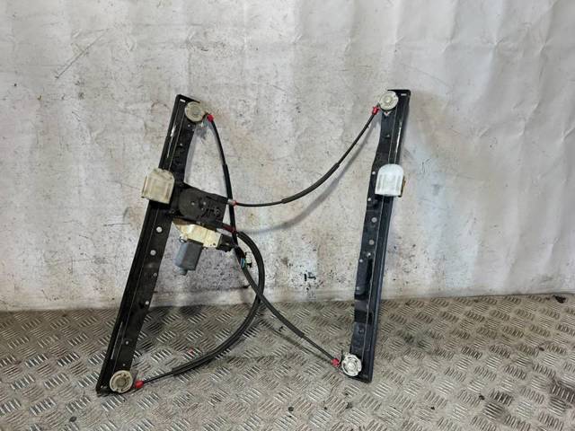 Mechanizm podnoszenia szyby drzwi przednich lewych 0130822287 FORD