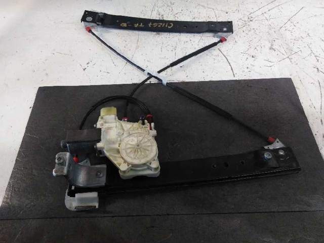 Mechanizm podnoszenia szyby drzwi przednich lewych 0130822287 FORD