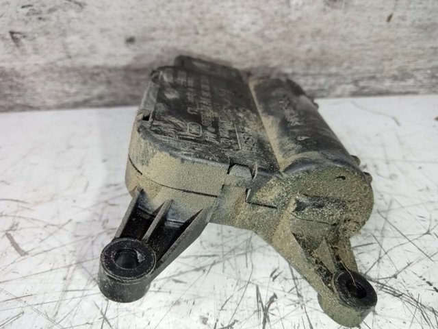 Silniczek klapy nagrzewnicy 0132801345 VAG