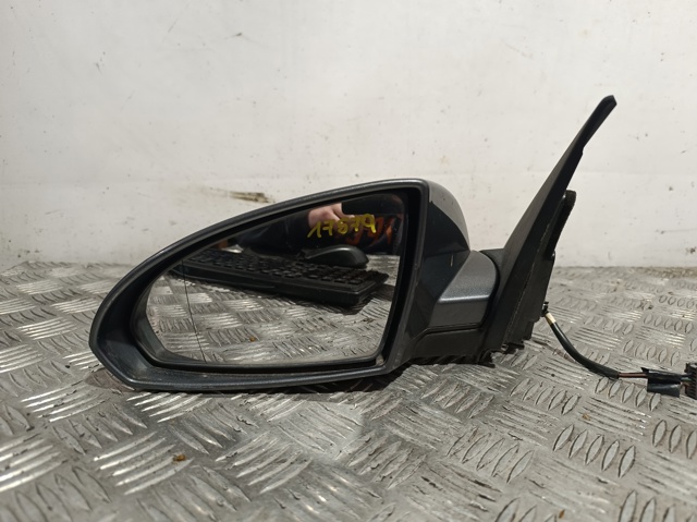 Lusterka Nissan Primera