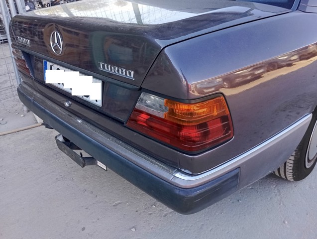 Lampa zespolona tylna lewa 014401910R MERCEDES
