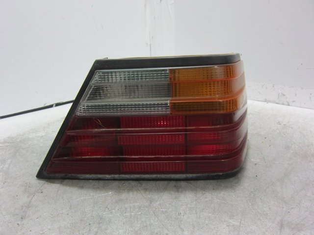 Lampa zespolona tylna lewa 014401910R MERCEDES