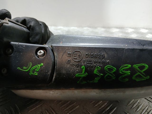 015829 Toyota