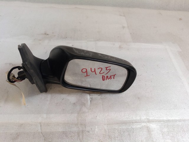 015829 Toyota