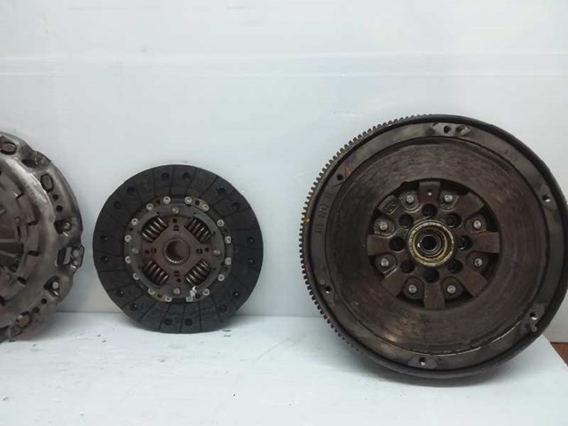 Zestaw sprzęgła (3 części) 0182505101 MERCEDES