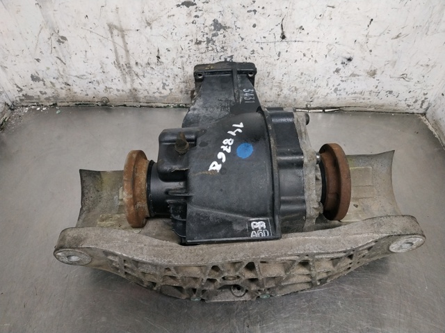 Półoś tylna Audi A4 8EC