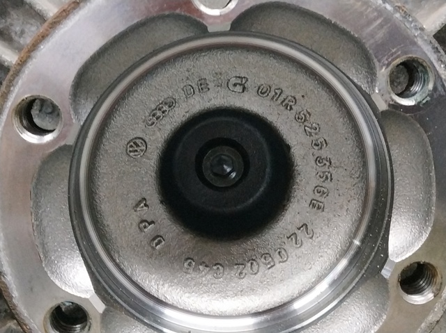 Półoś tylna Audi A4 8EC