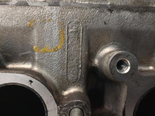 Głowica cylindrów Peugeot 806 221