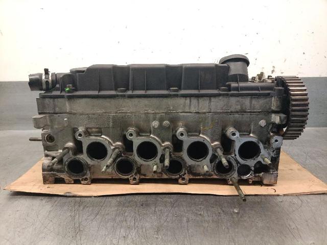 Głowica cylindrów Peugeot 806 221