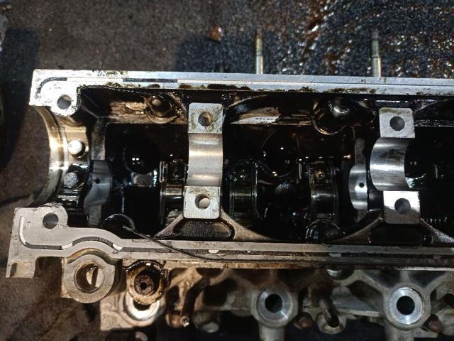 Głowica cylindrów Peugeot 806 221