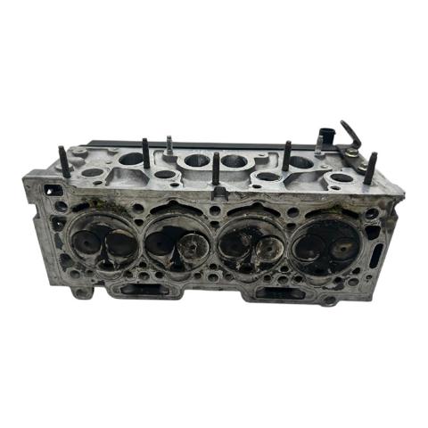 Głowica cylindrów Nissan Micra K11