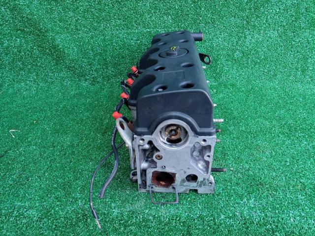 Głowica cylindrów Nissan Micra K11