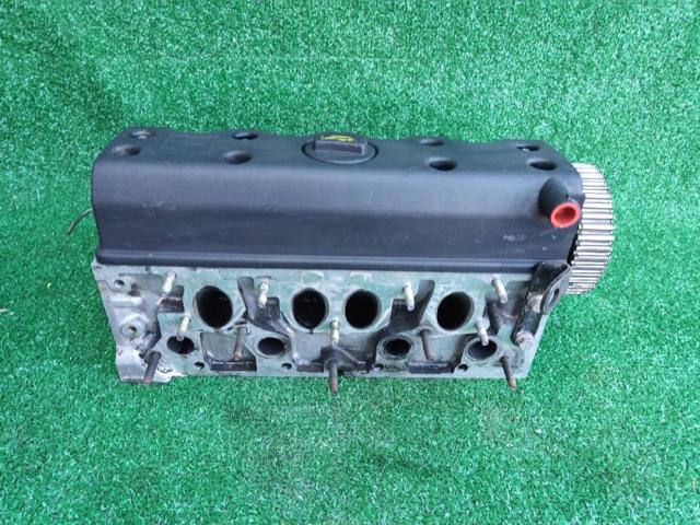 Głowica cylindrów Nissan Micra K11