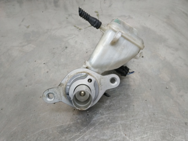 Główny cylinder hamulców 0204051127 OPEL