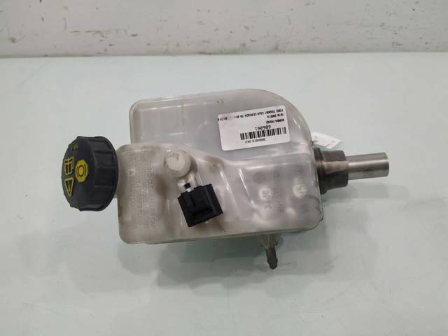 Zbiorniczek głównego cylindra hamulcowego (płynu hamulcowego) 0204051174 FORD