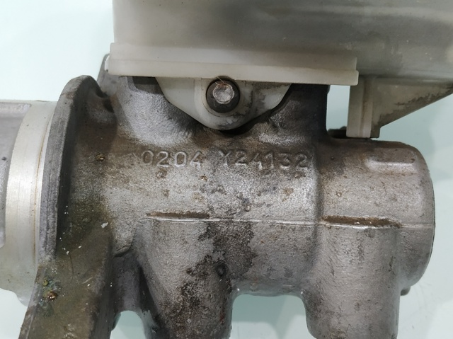 Zbiorniczek głównego cylindra hamulcowego (płynu hamulcowego) 0204051174 FORD